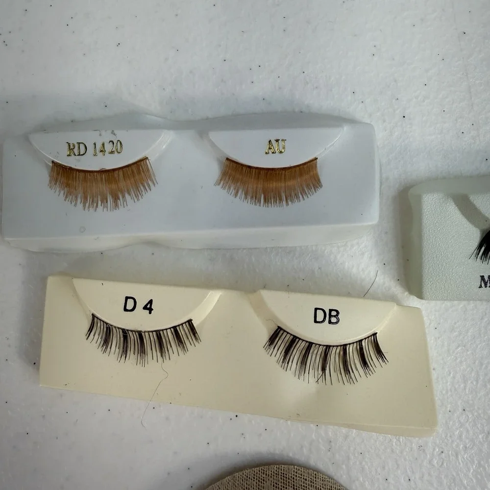 Vintage D-4 Monique KD‎ 1420 Multi Length Tapered Doll Eye Lashes Lot NOS